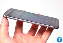 HTC One (M8)