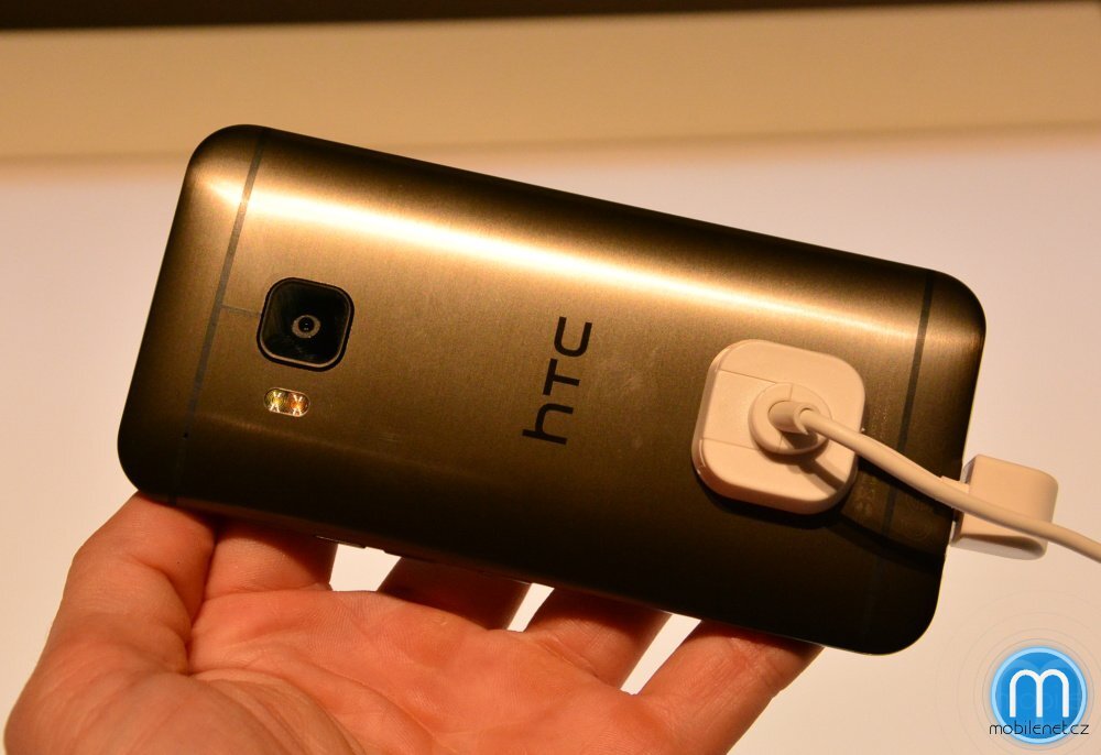 HTC One (M9)