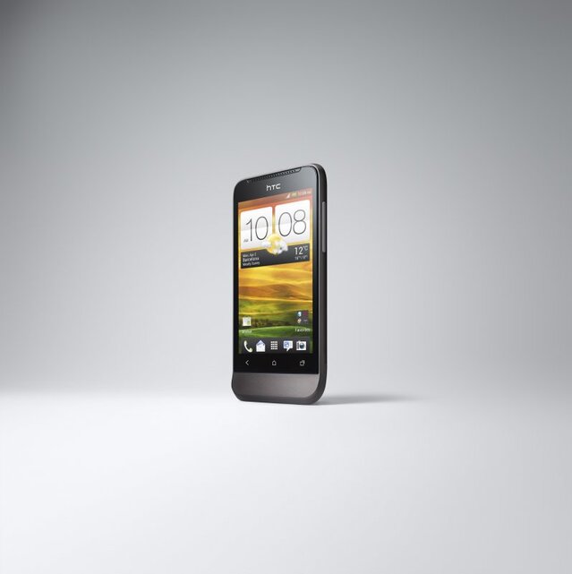 HTC One V