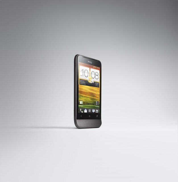 HTC One V