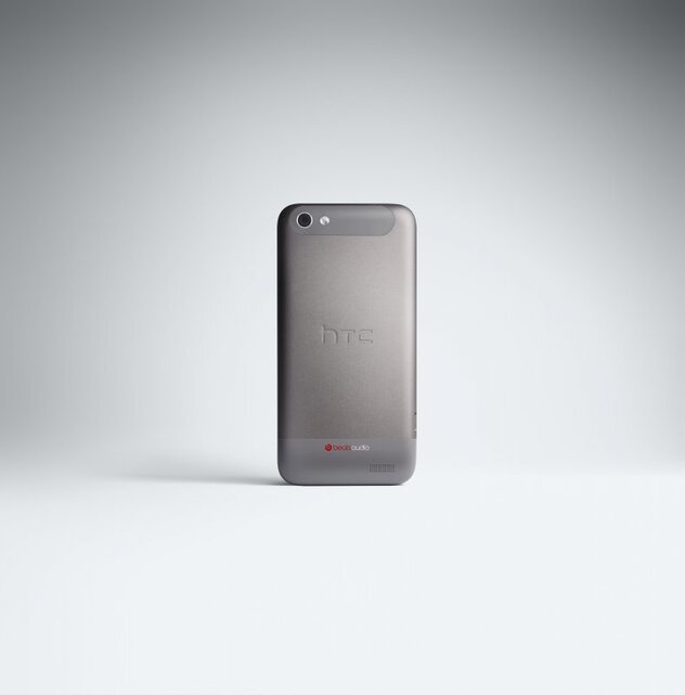 HTC One V