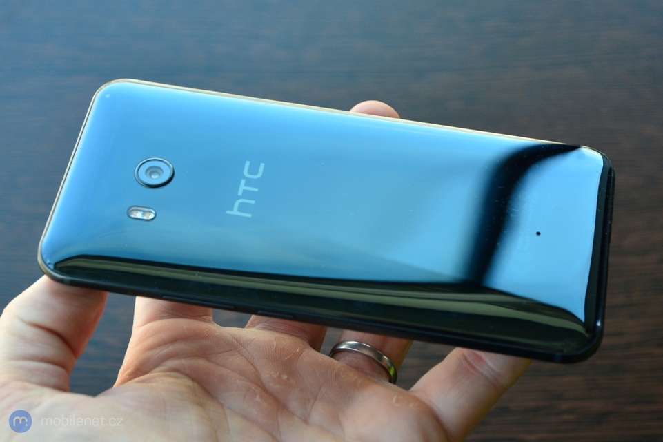 HTC U 11