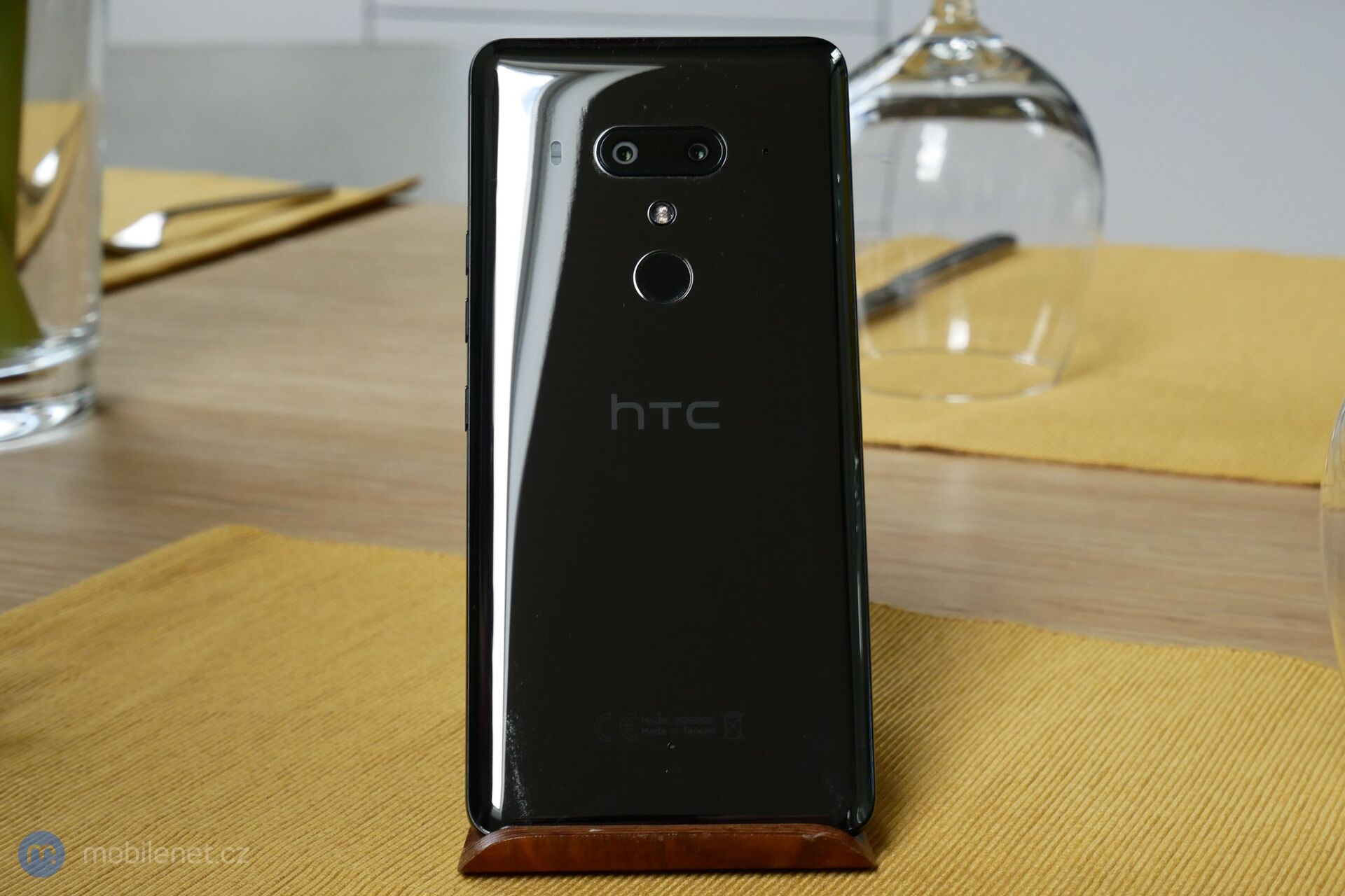 HTC U12+