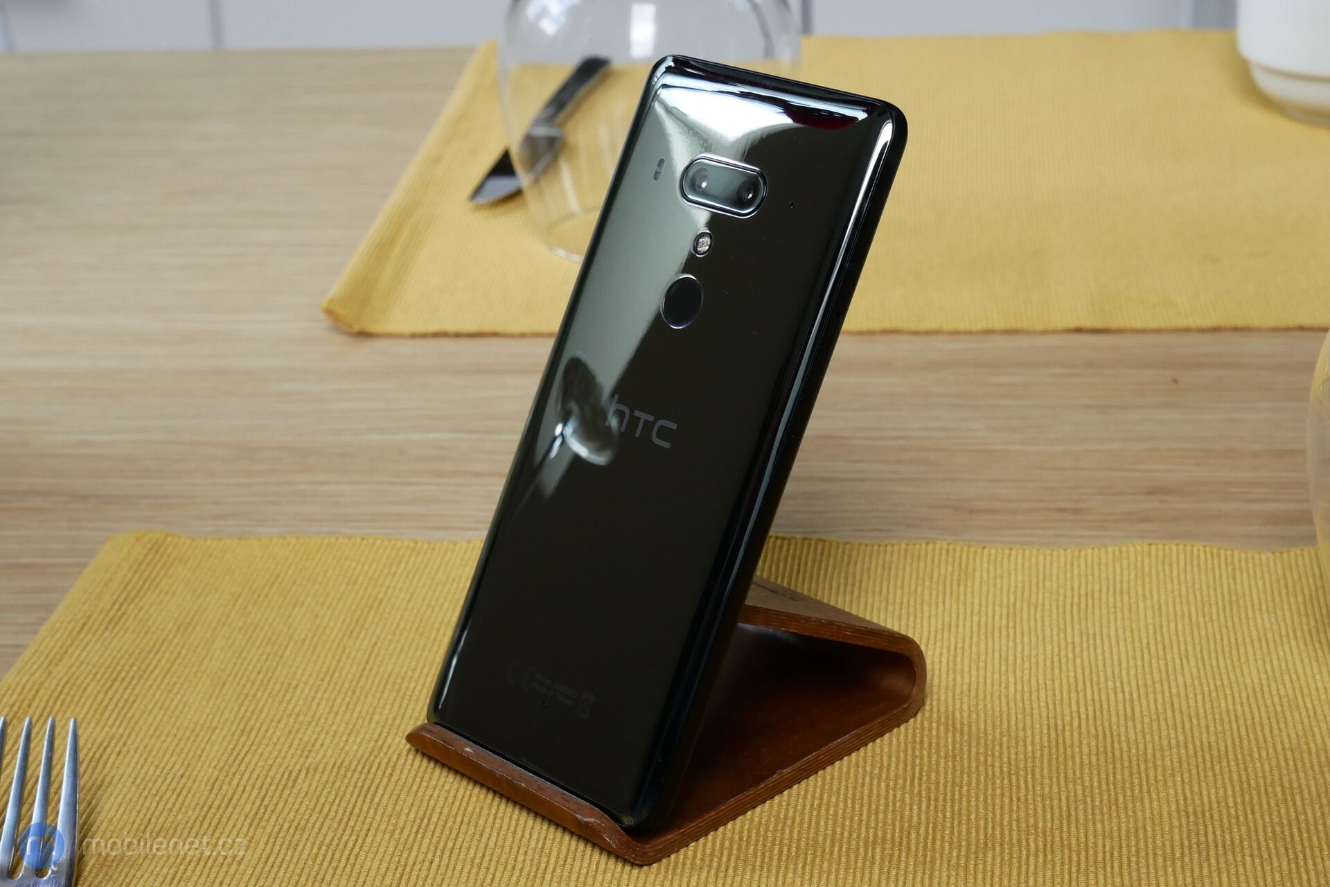 HTC U12+