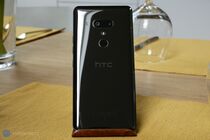 HTC U12+