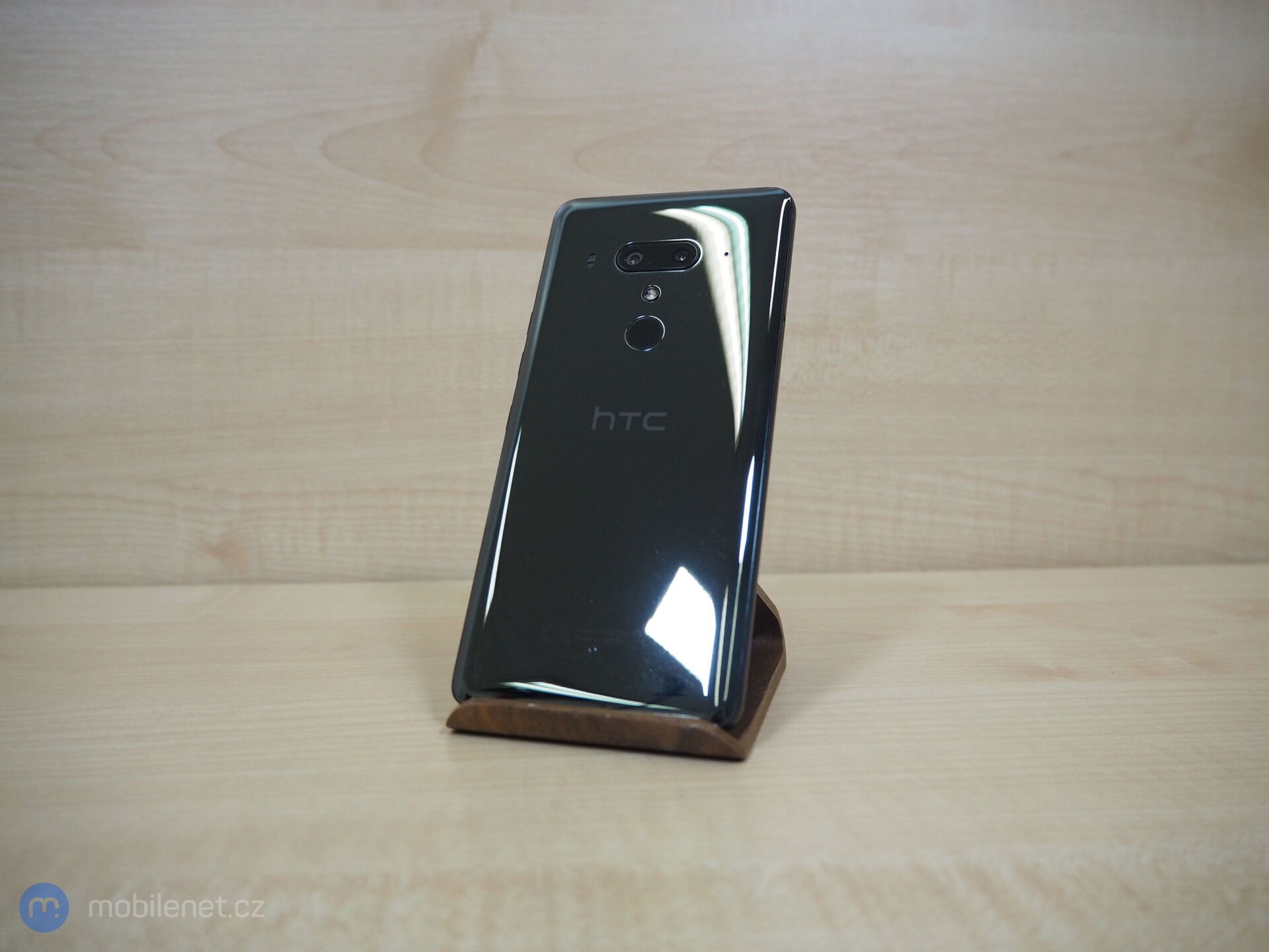 HTC U12+