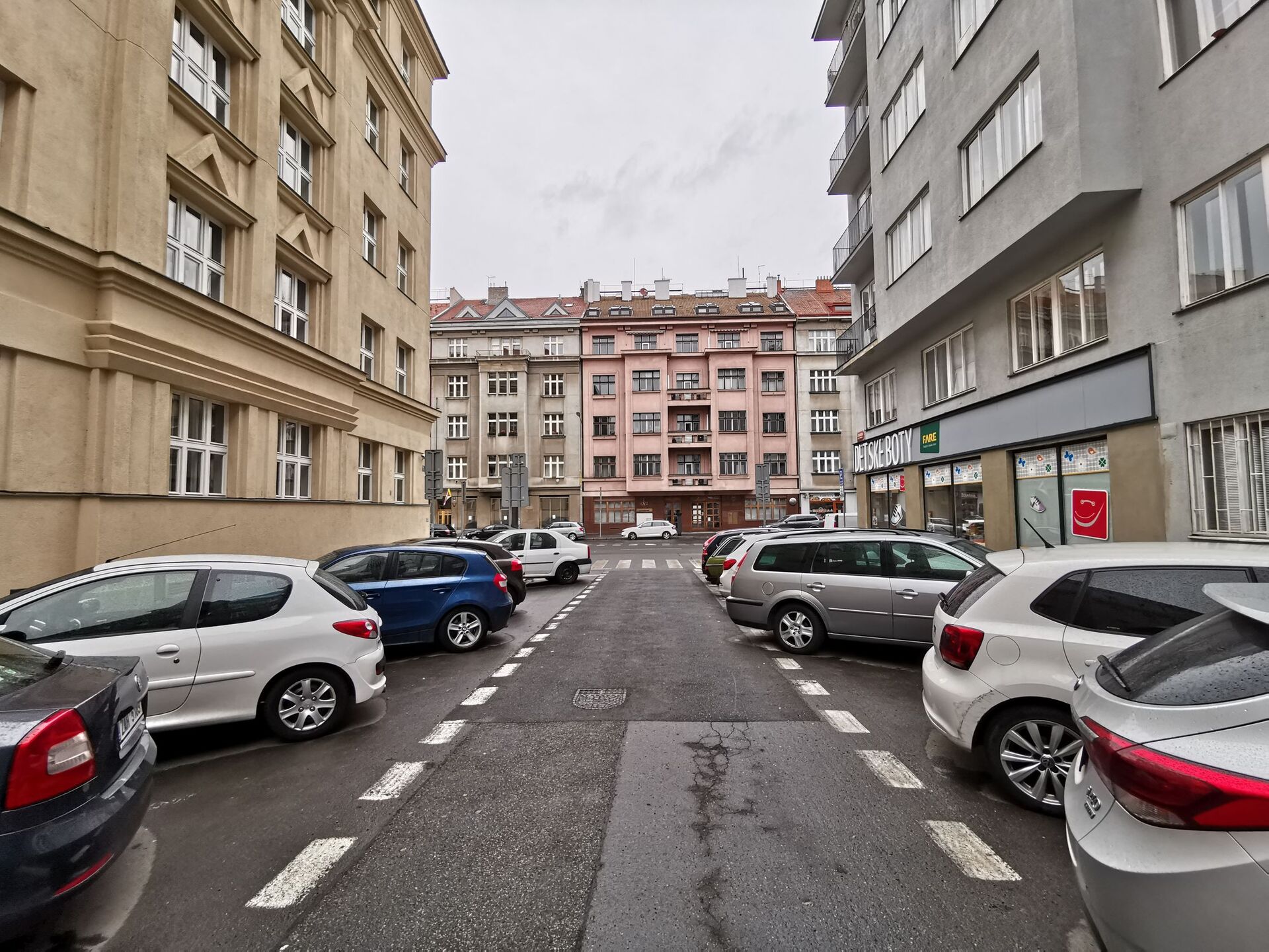 Huawei Mate 20 Pro ultraširokoúhlý režim