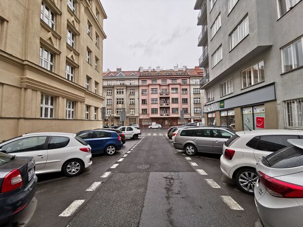 Huawei Mate 20 Pro ultraširokoúhlý režim