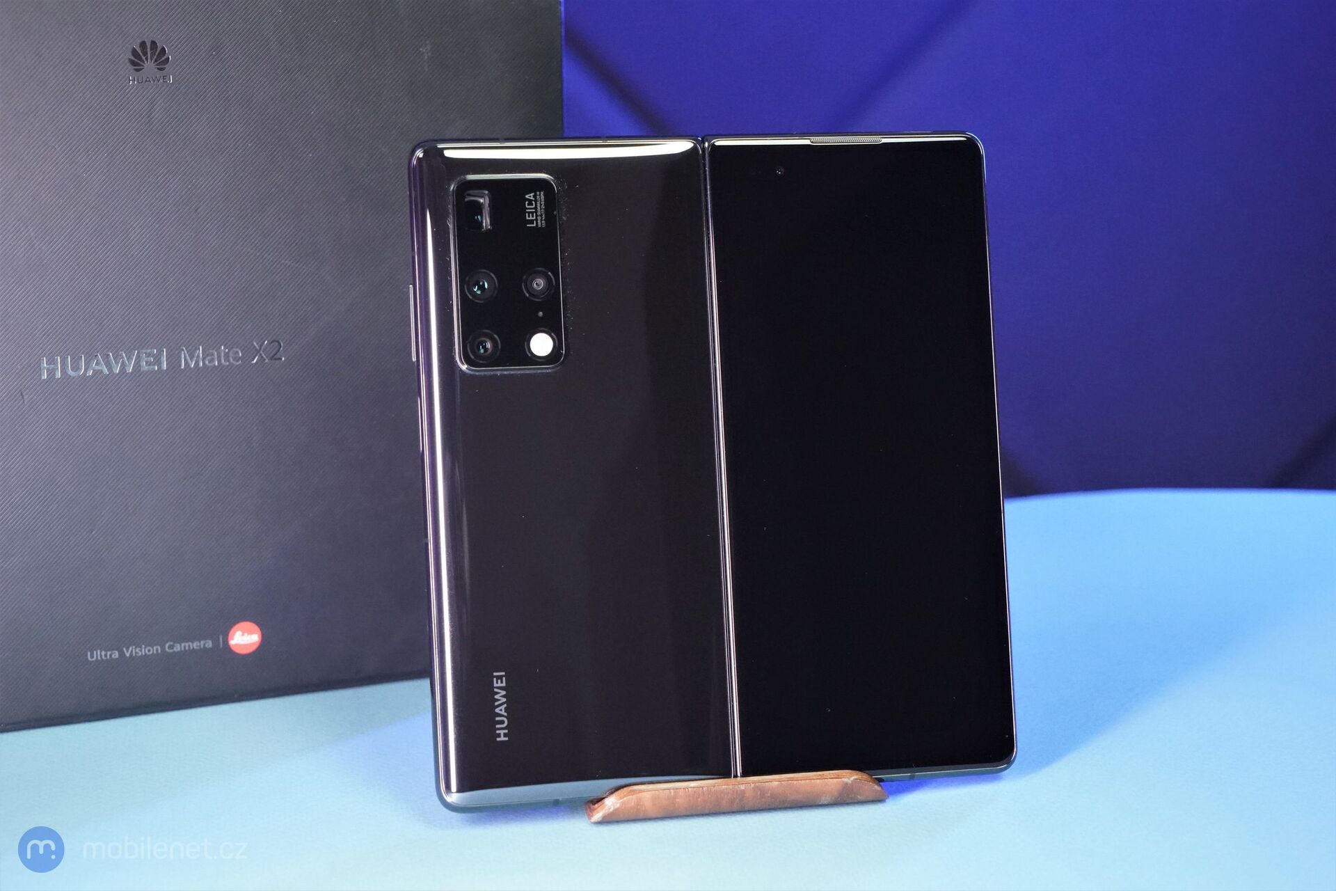 Huawei Mate X2