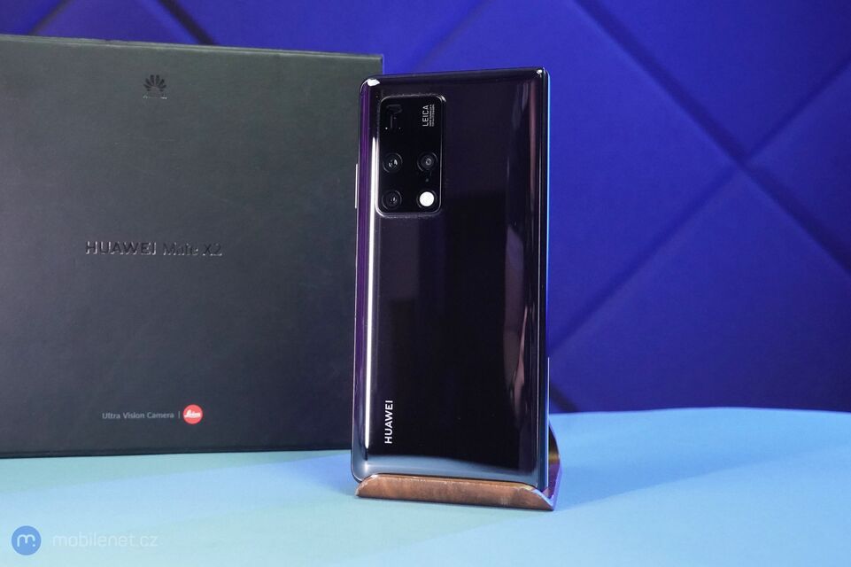 Huawei Mate X2