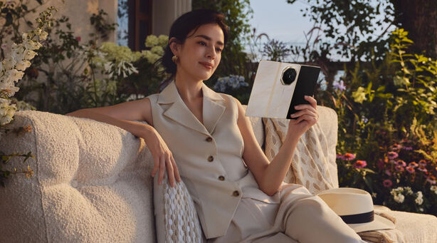 Huawei Mate XT 2