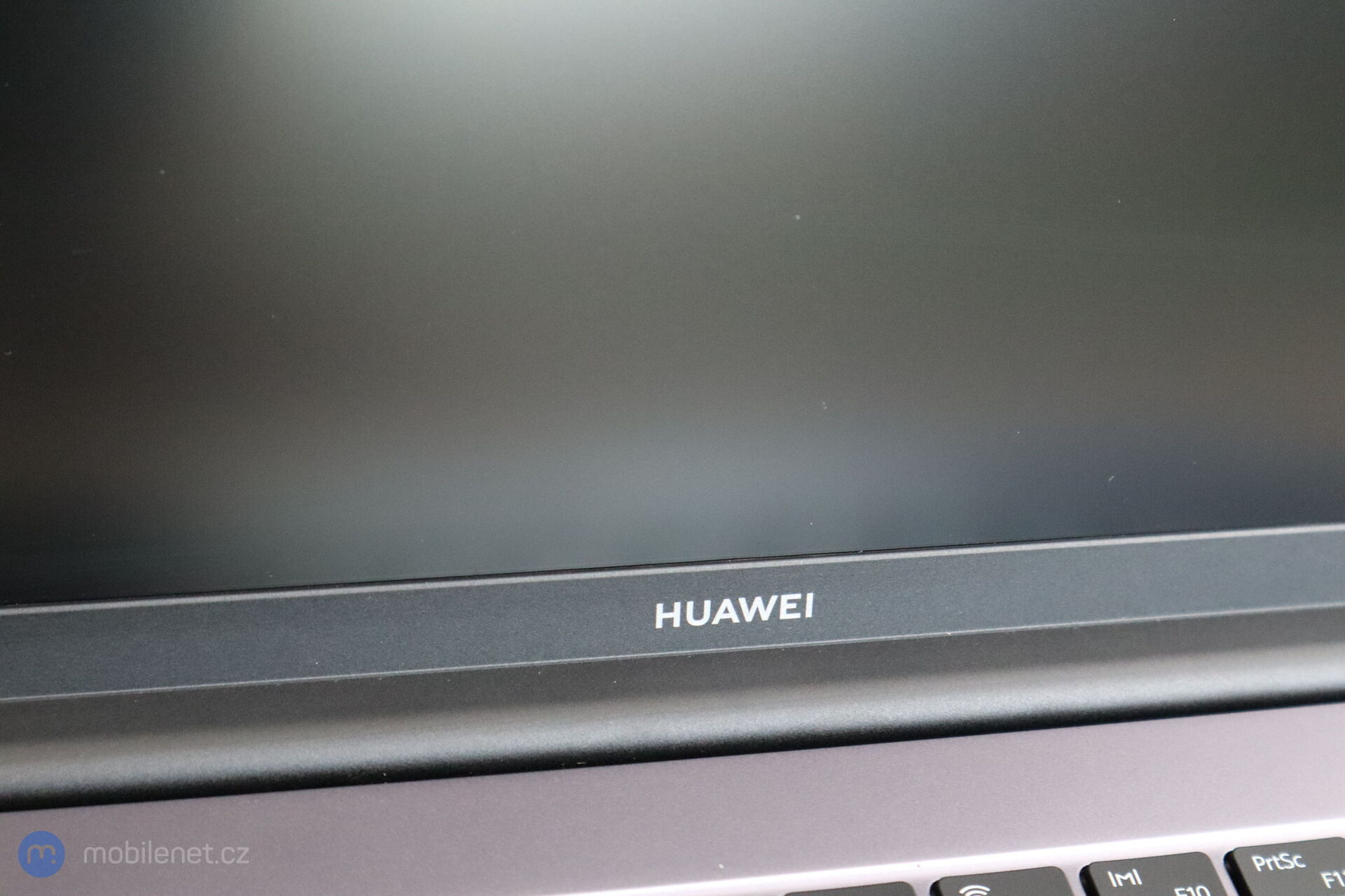 Huawei MateBook D16