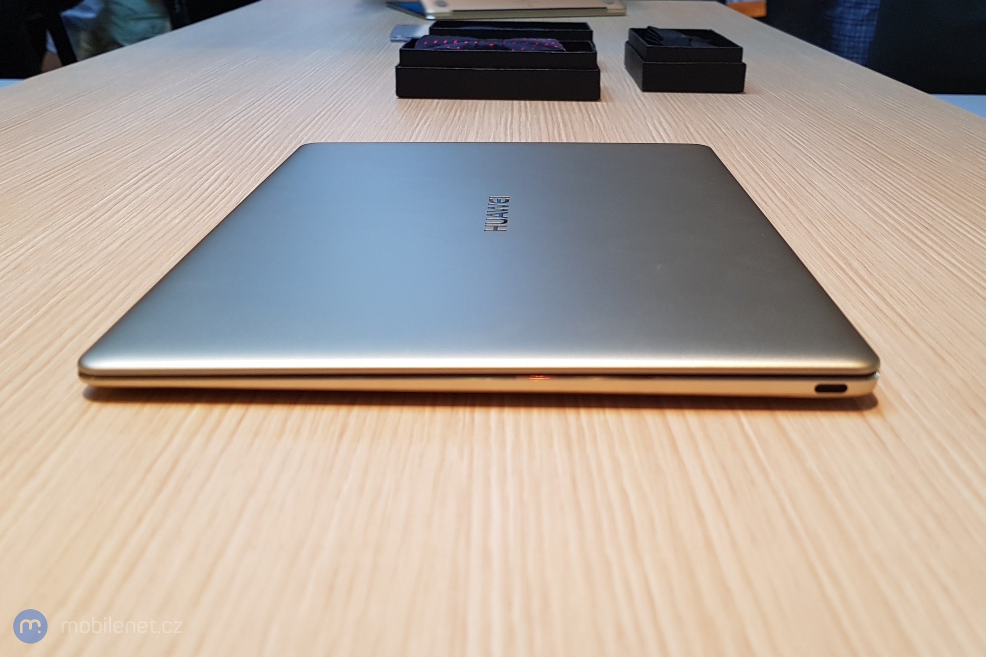 Huawei MateBook X