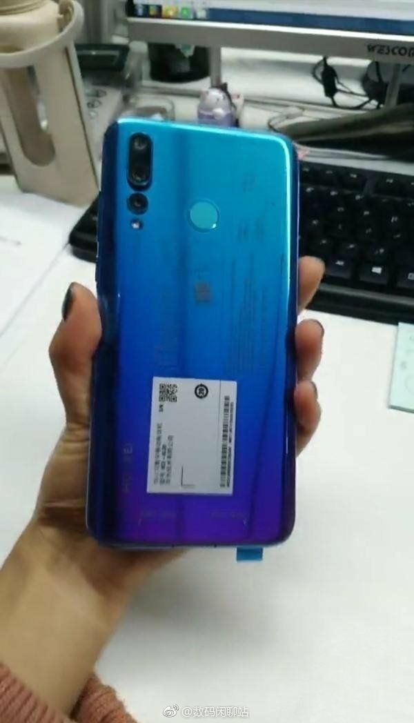 Huawei nova 4