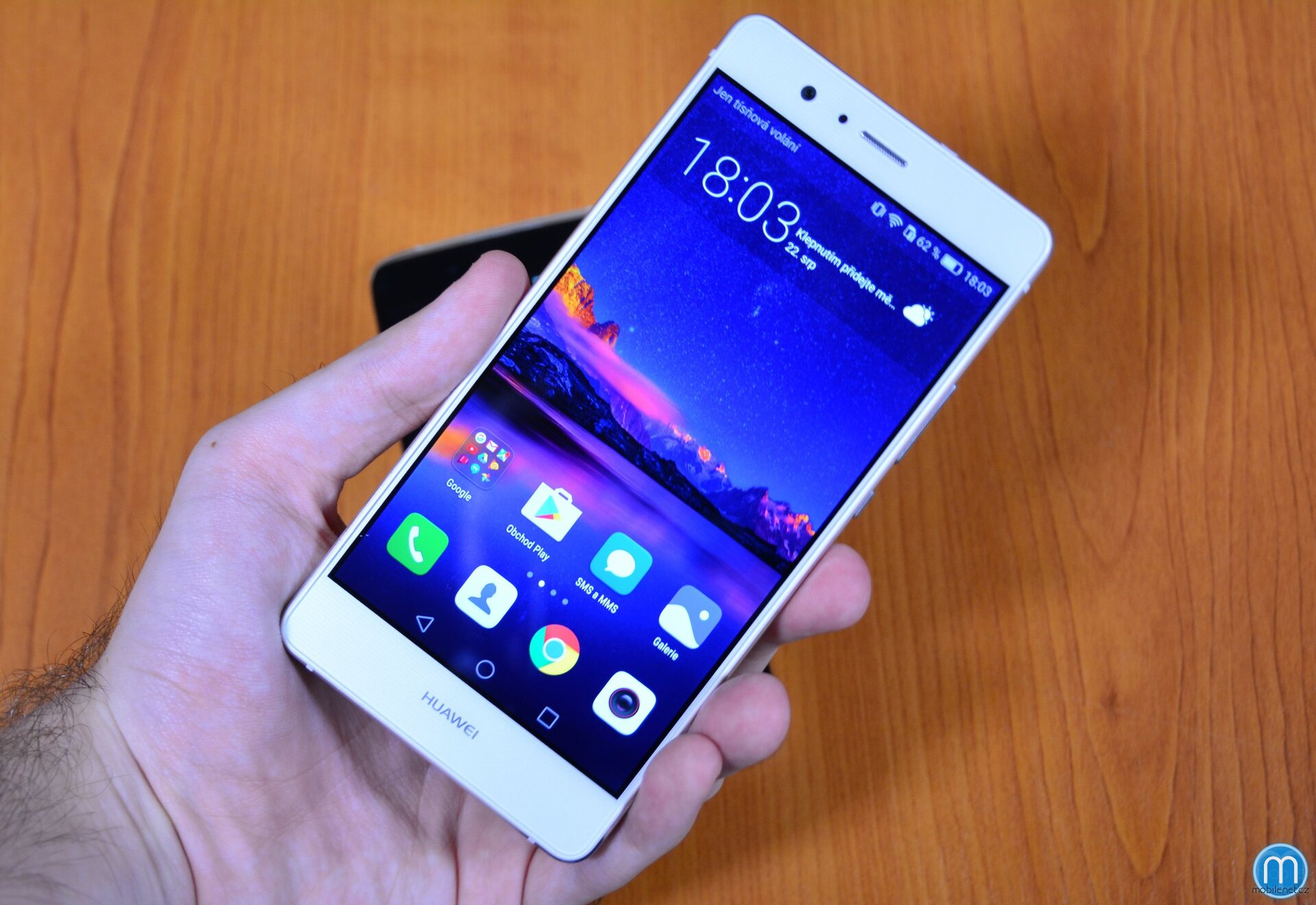 Huawei P9 Lite vs Alcatel Idol 4 