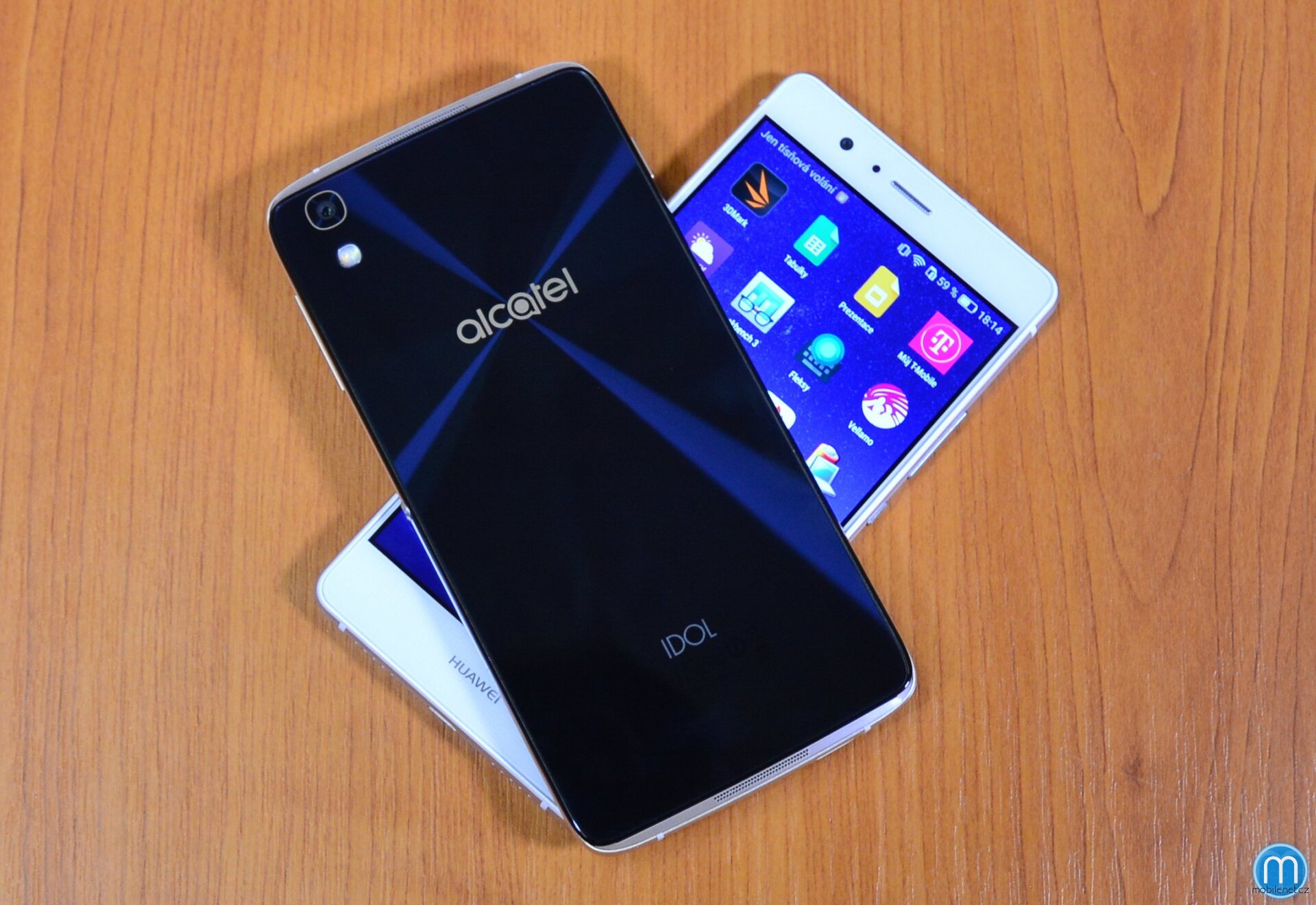 Huawei P9 Lite vs Alcatel Idol 4 