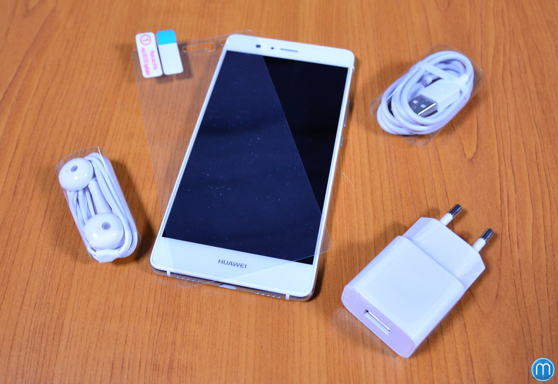 Huawei P9 Lite vs Alcatel Idol 4 