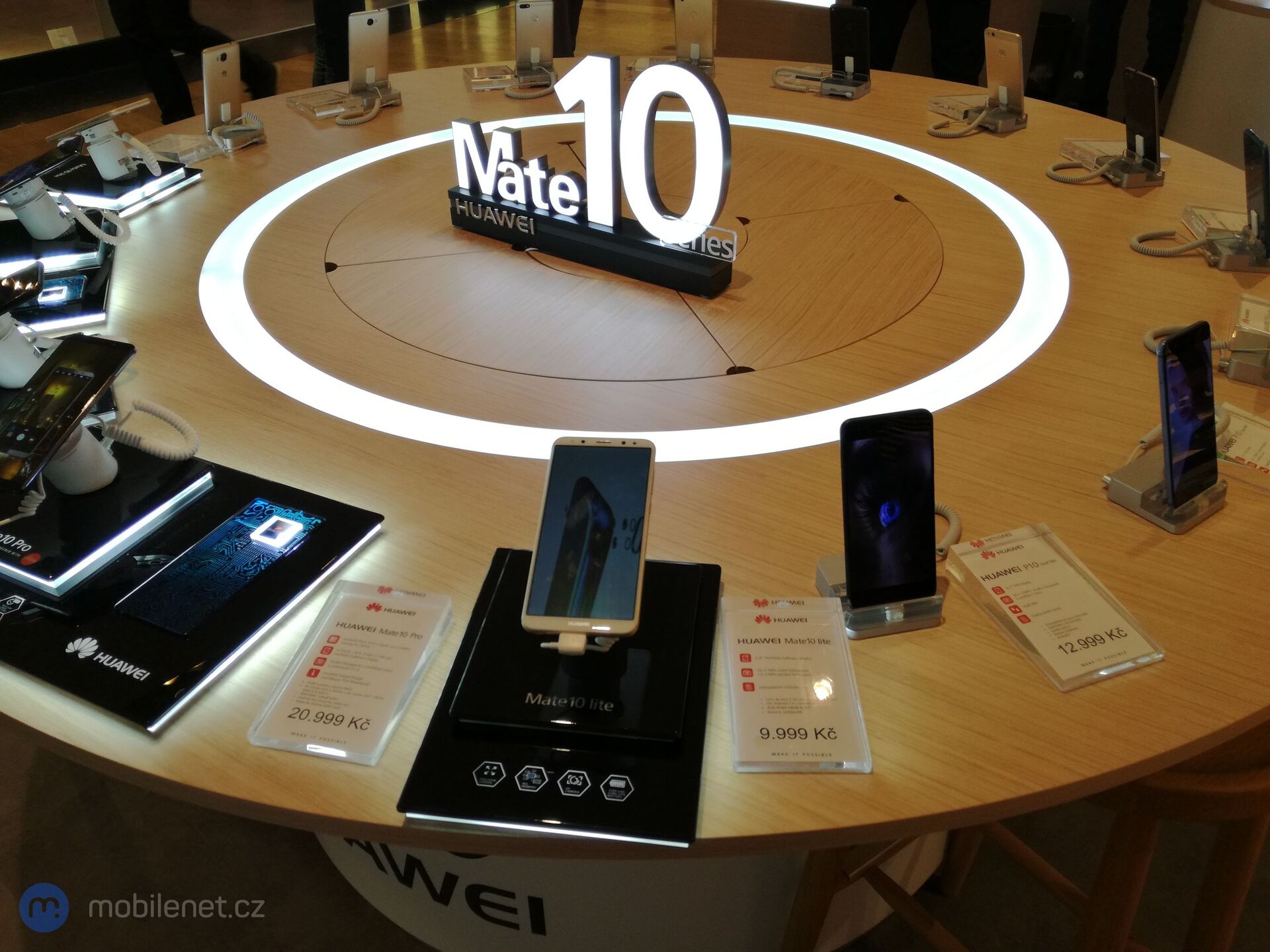 Huawei pop-up store