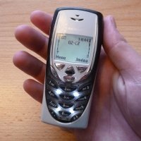 Retro: Nokia 8310 – sněhobílá kráska