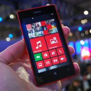 Vyzkoušeli jsme Lumie 720 a 520: první dojmy a videopohled z MWC