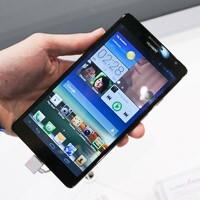 Huawei Ascend Mate: velikán naživo (první dojmy z MWC 2013) 