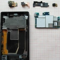 Jak vypadá Sony Xperia ZL uvnitř? Podívejte se na video