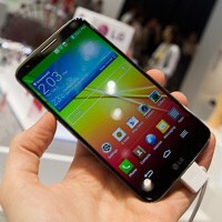 Vyzkoušeli jsme vlajkovou loď LG G2 s tlačítky vzadu