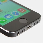 Podrobné první dojmy z Apple iPhone 5s: letmý dotek budoucnosti