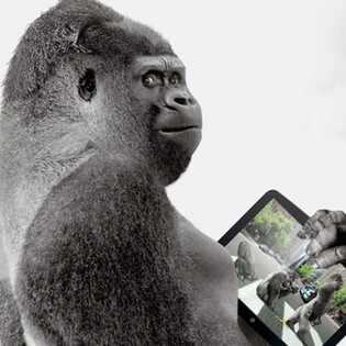 Corning Gorilla Glass 4: přežije pád na tvrdý podklad