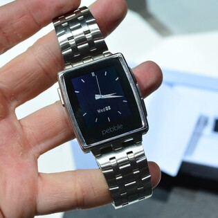 Nové a exkluzivnější: Pebble Steel naživo z CES 2014