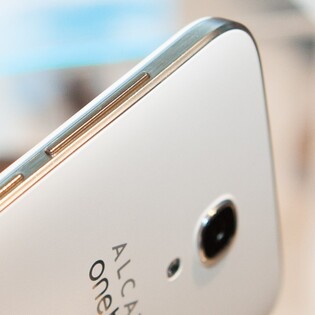 Vyzkoušeli jsme Alcatel OT Idol 2 a 2 S: první dojmy z MWC