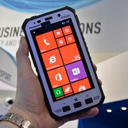 Přežijí pád ze tří metrů na beton. Vyzkoušeli jsme odolné Panasonicy