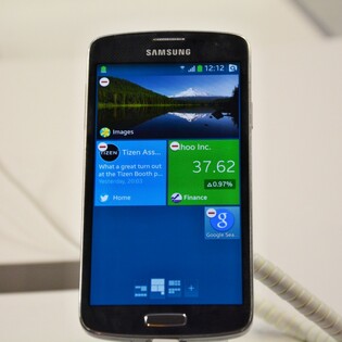 Tizen naživo na MWC: v hodinkách ano, ale v telefonu? (video)