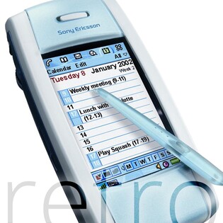 Retro: Sony Ericsson P800 – odklápěcí klávesnice a velký displej