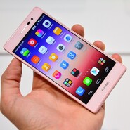 Huawei Ascend P7: fotogalerie a první videopohled z Paříže