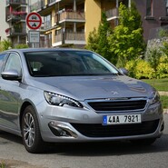 Auta a mobily: Peugeot 308 s i-Cockpit