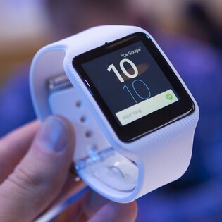 Potvrzeno: Sony SmartWatch 3 nedostanou Android Wear 2.0
