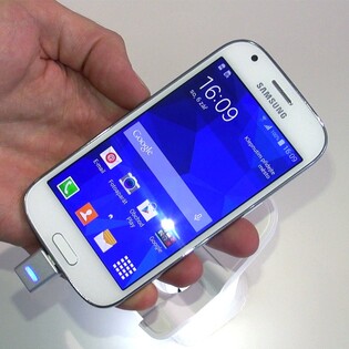 Samsung Galaxy Ace 4: vyzkoušeli jsme nové eso s LTE (video)