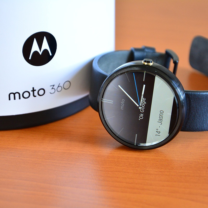 Hodinky Motorola Moto 360 naživo jsou stylové, ale nevydrží dlouho