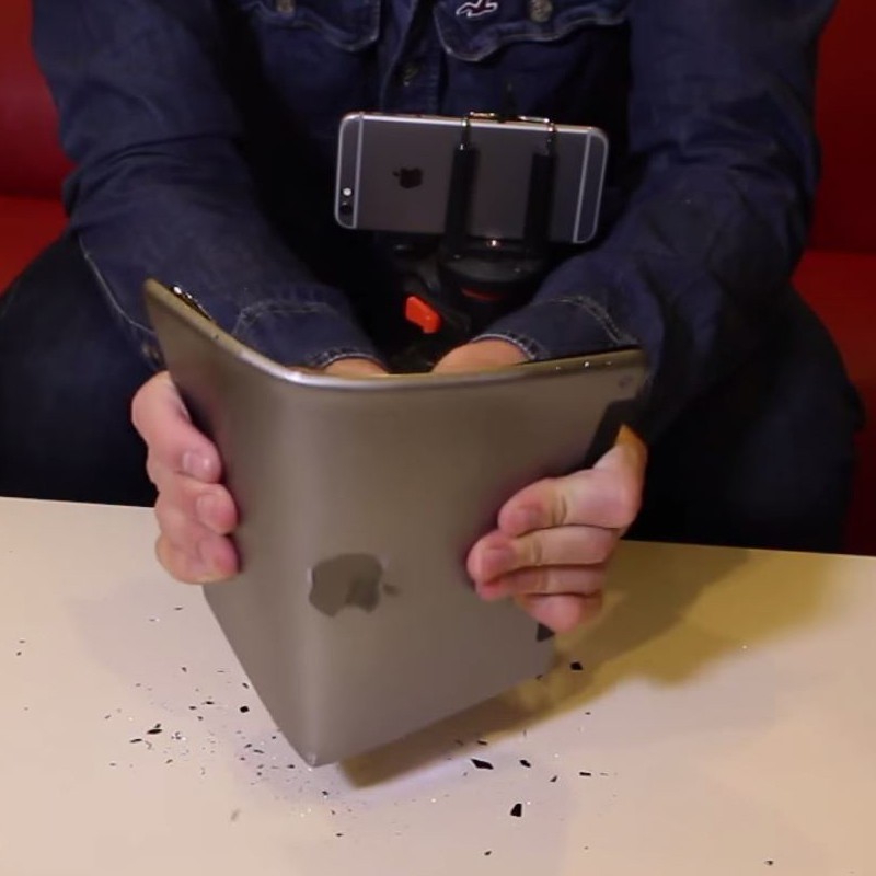 Bendgate je zpět novou obětí je iPad Air 2