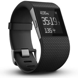 Fitbit představuje hodinky Surge a dva nové náramky