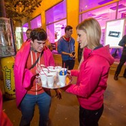 Glosa: Už ani ty fronty nejsou, co bývaly