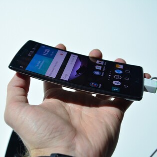 Právě představené LG G Flex 2: živé fotografie a video z Las Vegas
