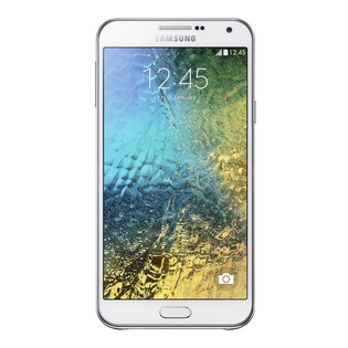 Samsung Galaxy E5 a E7 oficiálně: levnější varianty kovových modelů