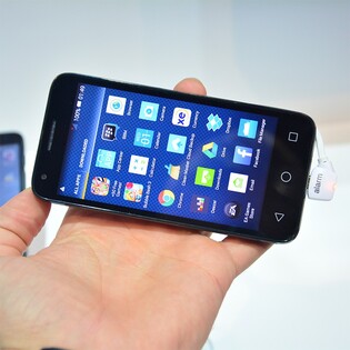 Alcatel OT Pixi 3: volitelný displej i systém (fotografie a video)