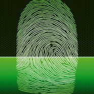 Průzkum: třetina Čechů si nezamyká svůj mobilní telefon