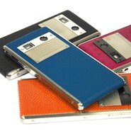 Recenze Vertu Aster – Zn. drahé a exkluzivní, pštros přiložen