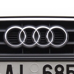 Vládne Audi konektivitě? Ovládlo anketu Connected Car 2015