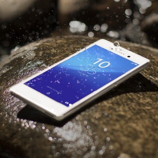 Voděodolnou Xperii M4 Aqua z naší soutěže vyhrává...