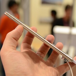 První dojmy z Gionee Elife S7: štíhlý chameleon (video)